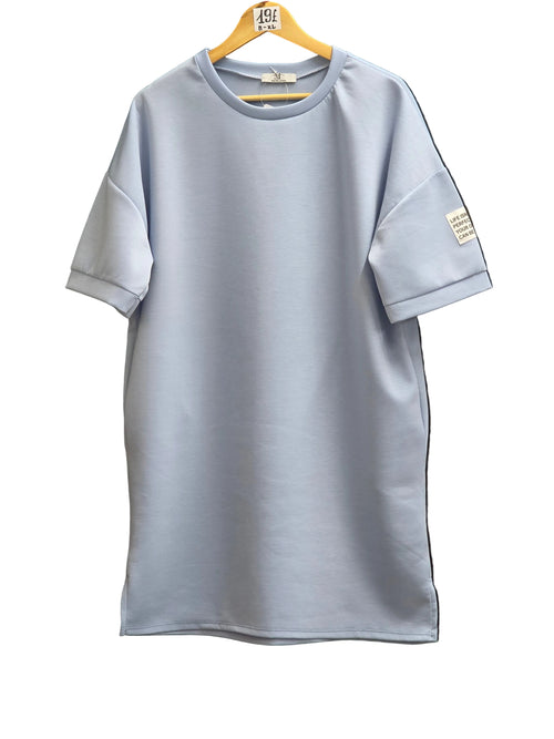 A smooth blue tunic with pockets.